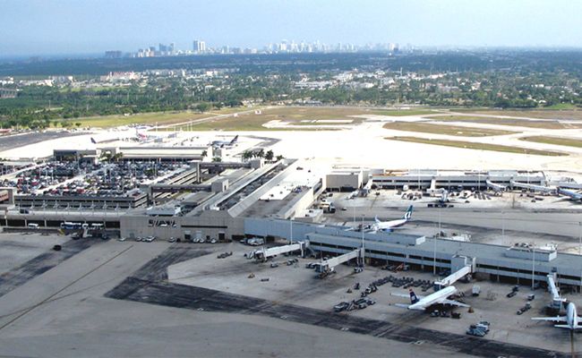 Arial photo of Fort Lauderdale Hollywood International Airport.